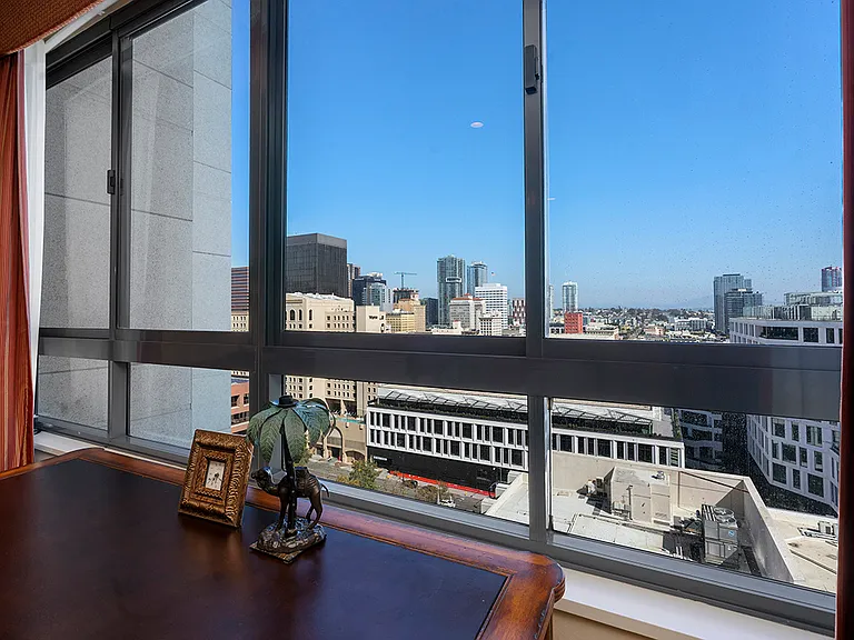 700 Front St #1308 — Photo 30