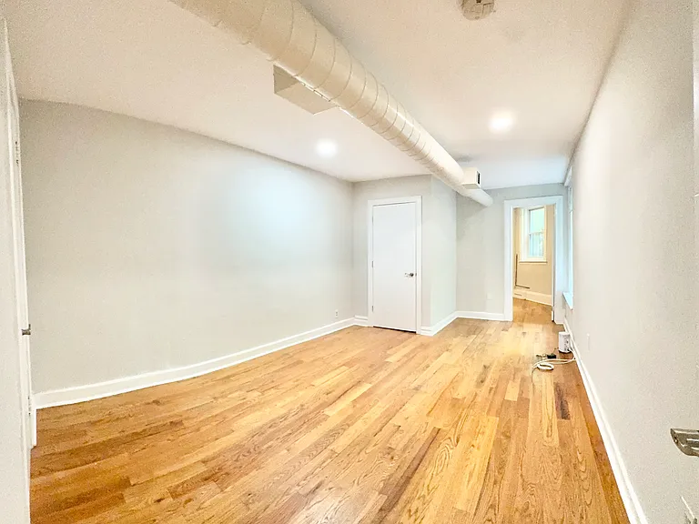 223 Washington Ave #1 — Photo 6