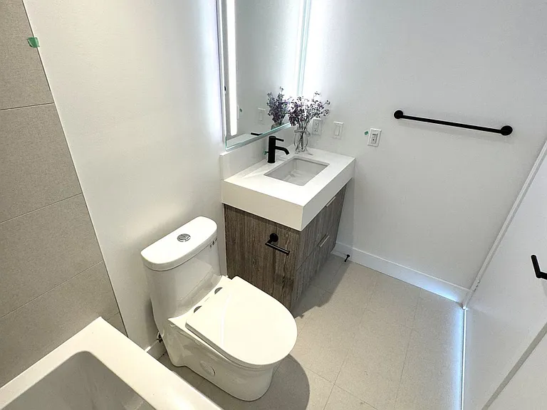 308 Jarvis St #1612 — Photo 21