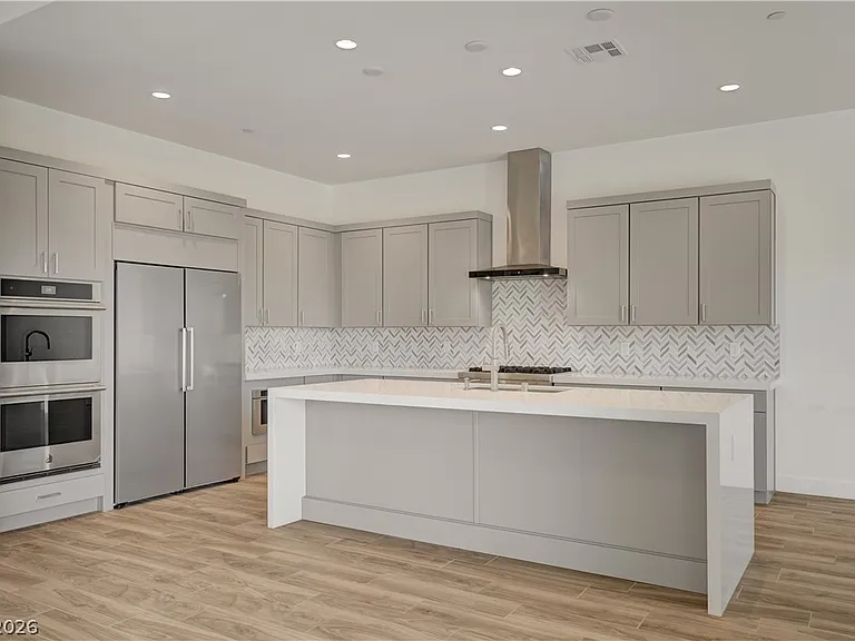 11803 Giroma Ave — Photo 9