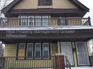 3003 N 27th St, Milwaukee, WI 53210