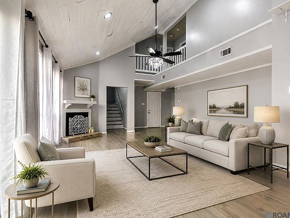 4th image of 9041 Alder Dr