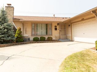 14906 Sunset Ave, Oak Forest, IL 60452