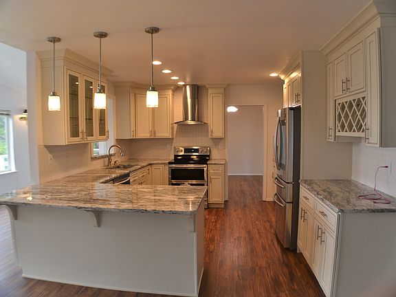 Kitchen & Dinning Room