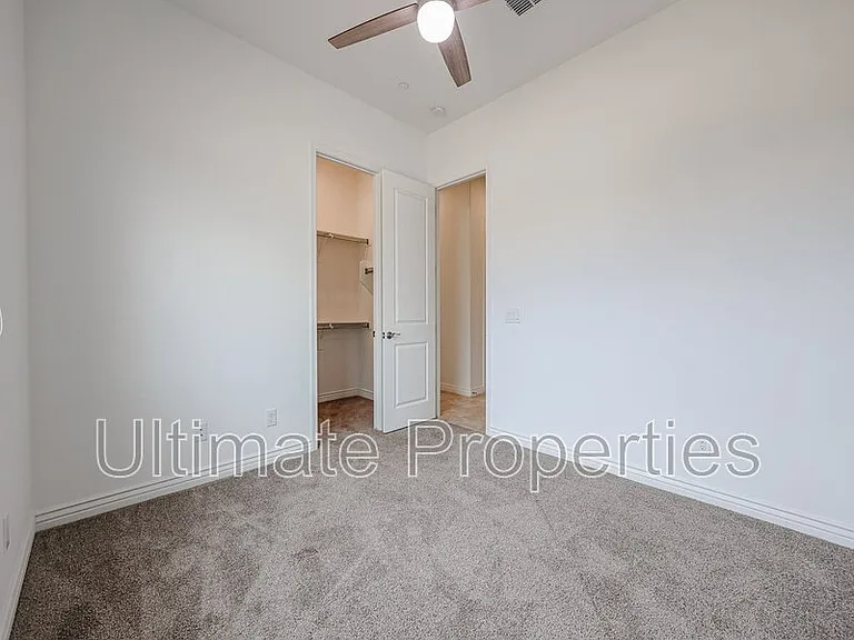 28422 N 131st Dr — Photo 17