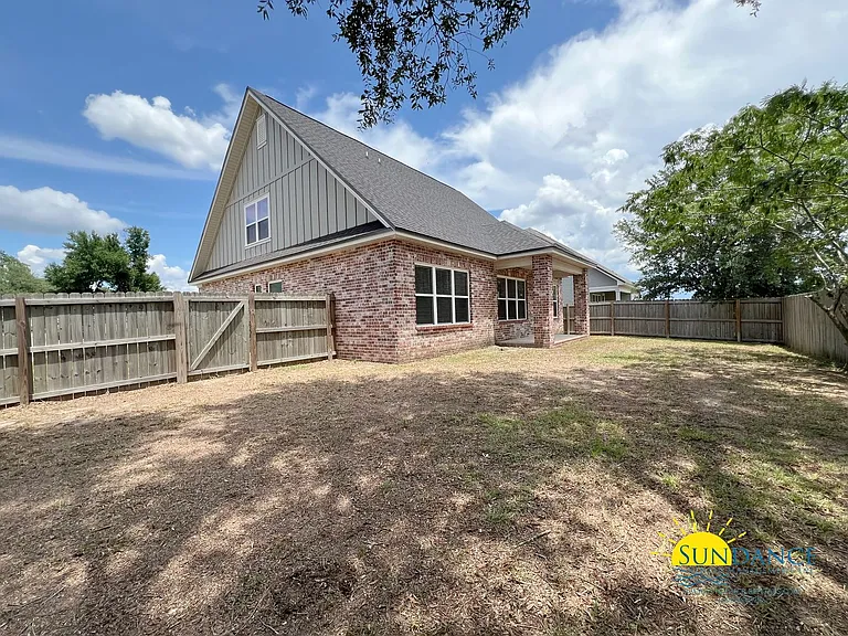 162 Creve Core Dr — Photo 26