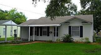 1st image of 228 Heather St