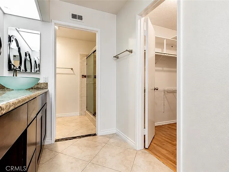 39 Castillo — Photo 15