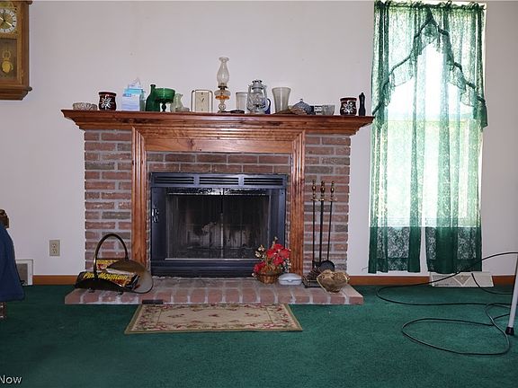 3rd image of 108 Eddy Ct