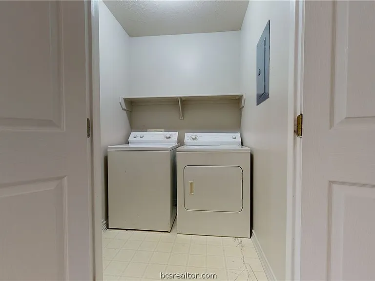 306 Cherry St #B — Photo 9