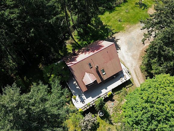 4th image of 754 Burrill Rd