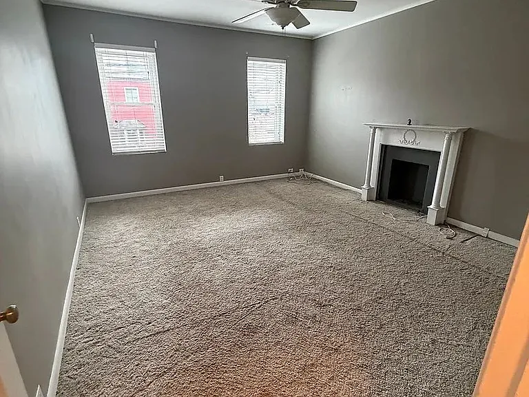 1709 Sarah St — Photo 14