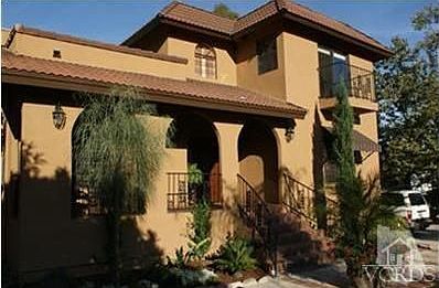1st image of 927 Cliff Dr