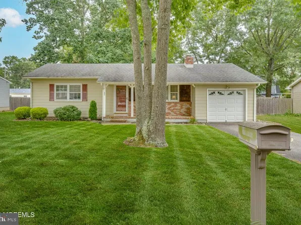 233 Willow Ln, Forked River, NJ 08731