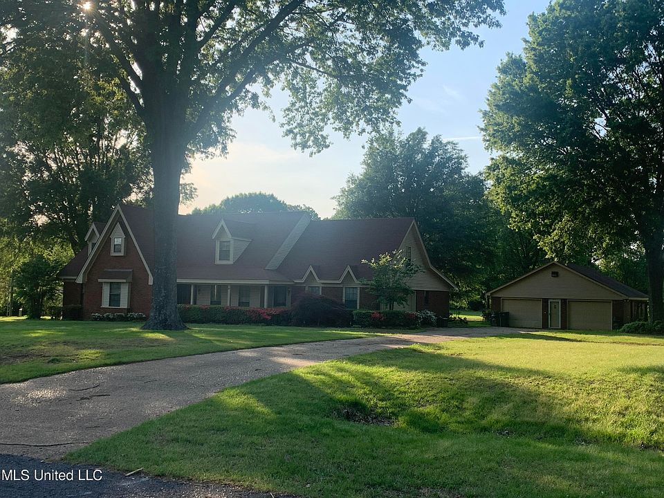 1st image of 3604 Summerwood Ln