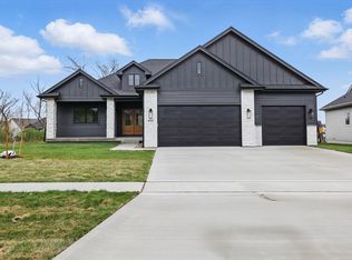 614 E Bridge Rd, Polk City, IA 50226