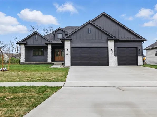 614 E Bridge Cir, Polk City, IA 50226