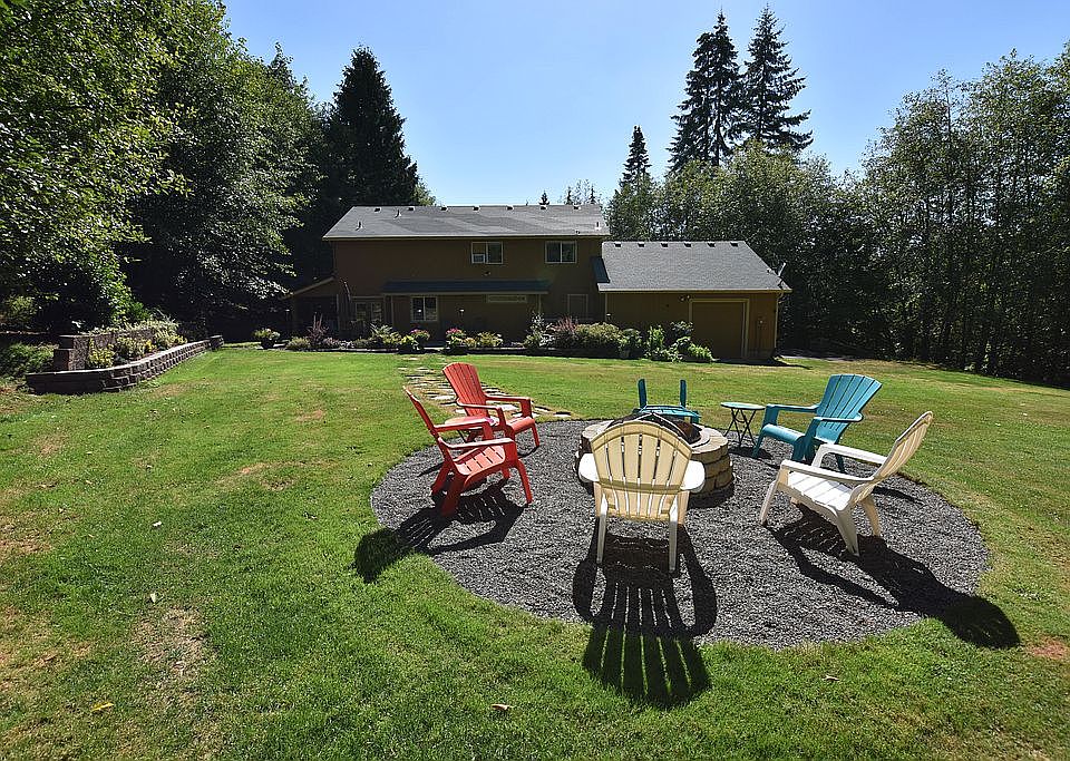 1st image of 20802 NE Kristen Cir