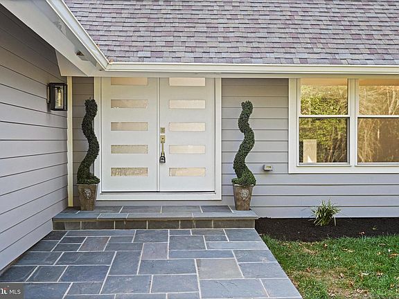 4th image of 10900 Hunter Station Rd