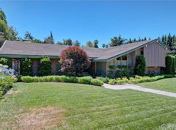 3rd image of 15914 Arbela Dr