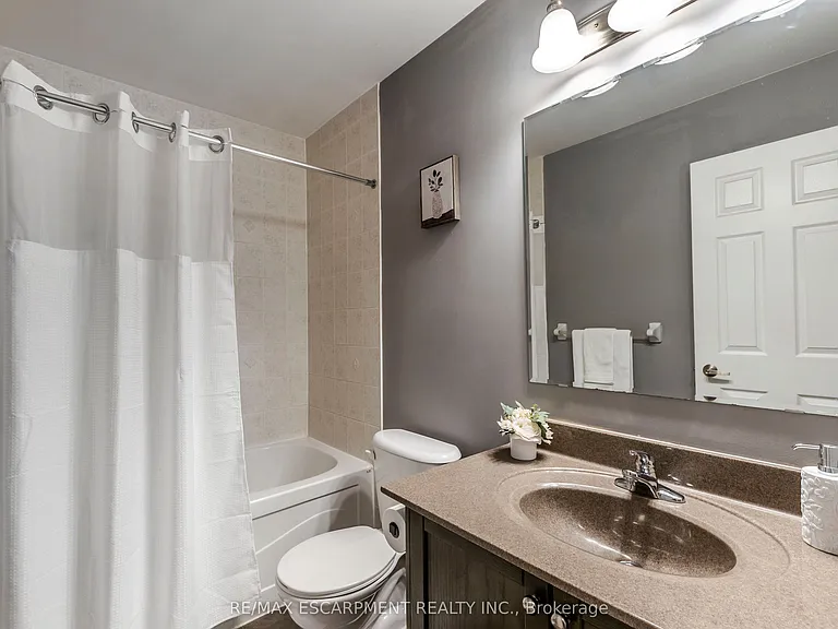 280 Wetenhall Lndg — Photo 26