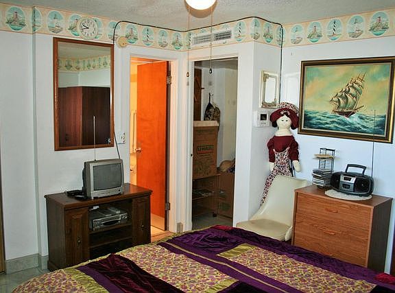 5th image of 219 S Atlantic Ave #427