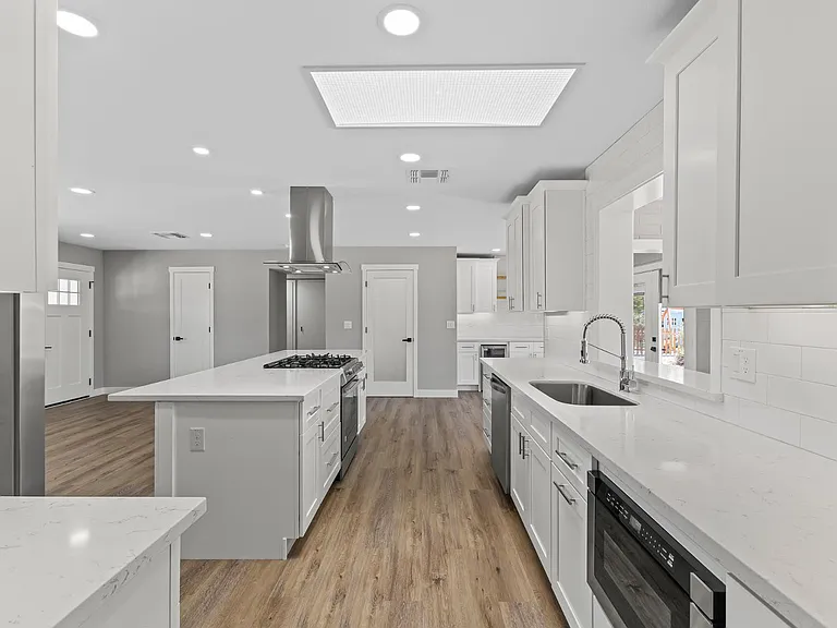 10423 W Monterosa Dr — Photo 12