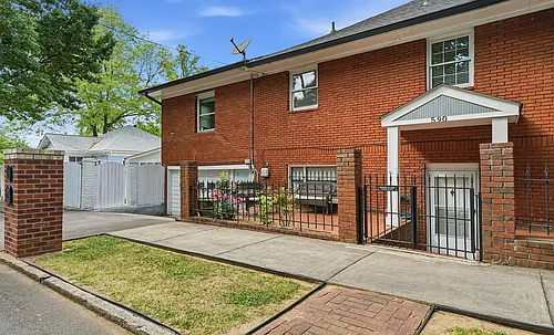 590 Cresthill Ave NE Photo 1