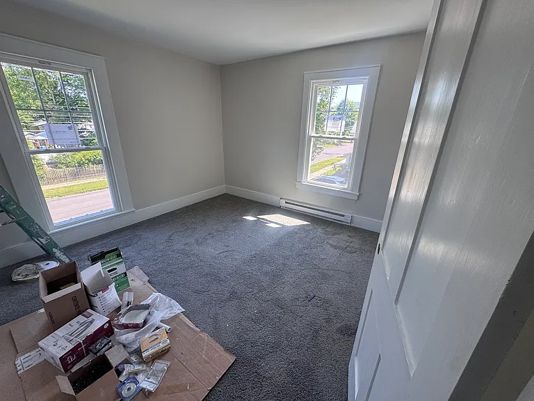 900 N Porter St #4 — Photo 3