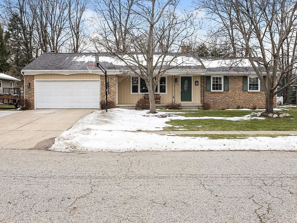 1st image of 3761 Algonac Dr SW
