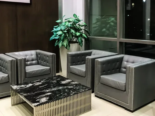 3504 Hurontario St Unit 803, Mississauga, ON L5B 0B9