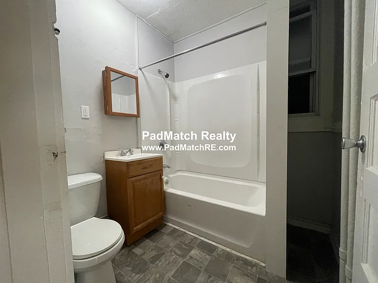 220 South St #6 — Photo 4