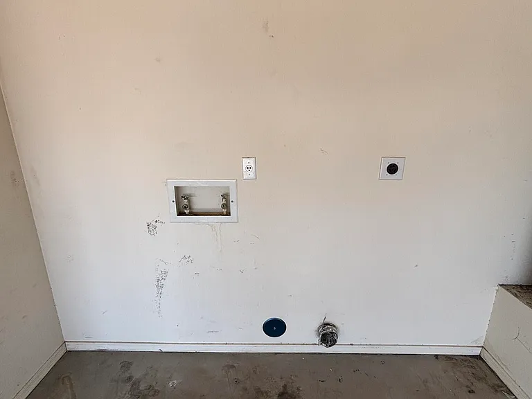 15932 W Lundberg St — Photo 23