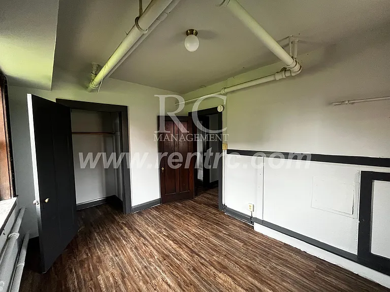 210-145 N Walnut St — Photo 11