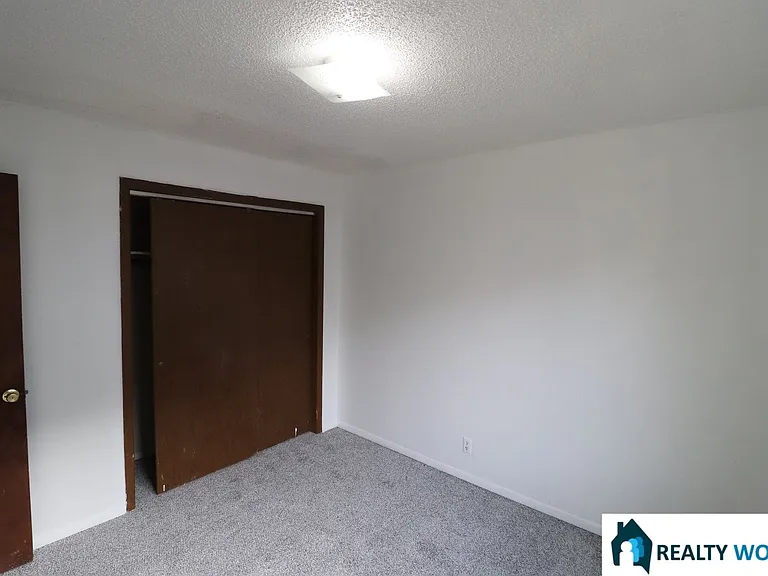2418 D Street — Photo 9