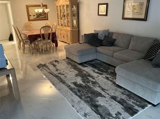 400 Leslie Dr APT 207, Hallandale Beach, FL 33009