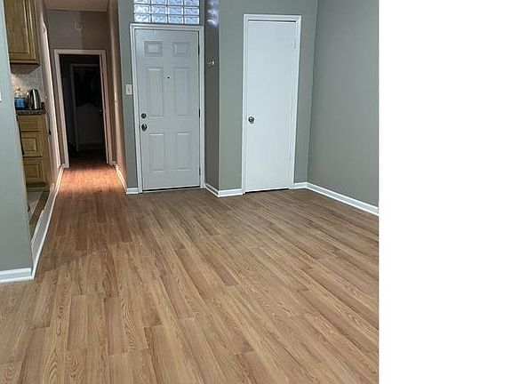 5th image of 639 Manida St #2F