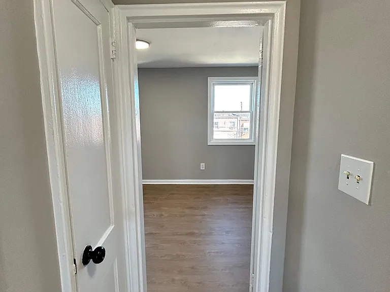 7850 Eastdale Rd — Photo 18