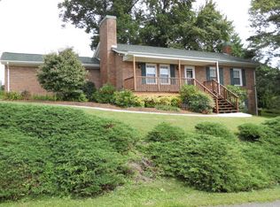 429 Maple St, Sparta, NC 28675