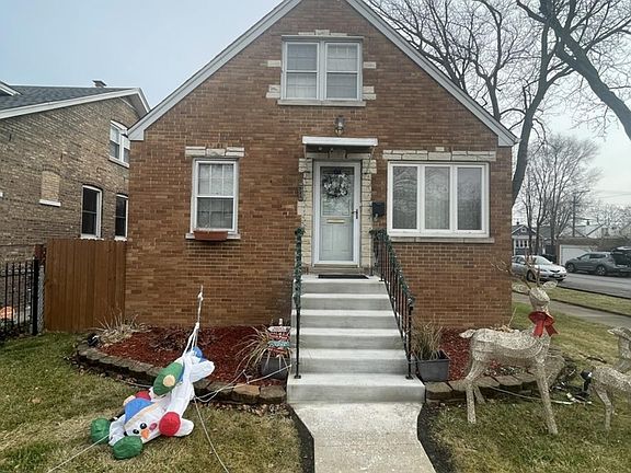 2nd image of 2701 N Oak Park Ave