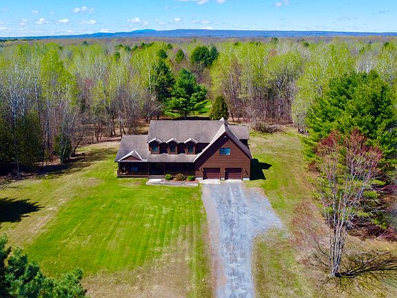 3rd image of 275 Fournier Rd