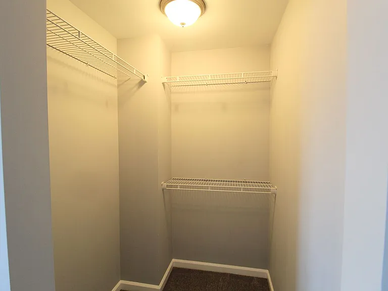 1340F Hunters Rd — Photo 33