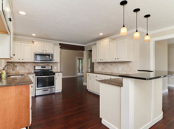 4th image of 16060 Inverrary Ln