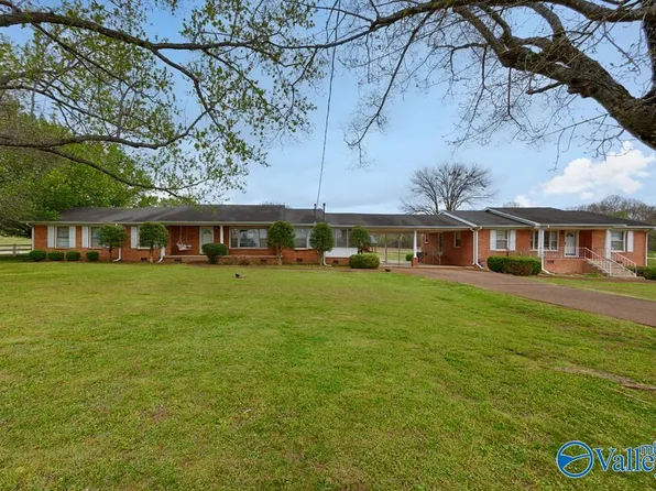 119 Davis Rd, New Market, AL 35761