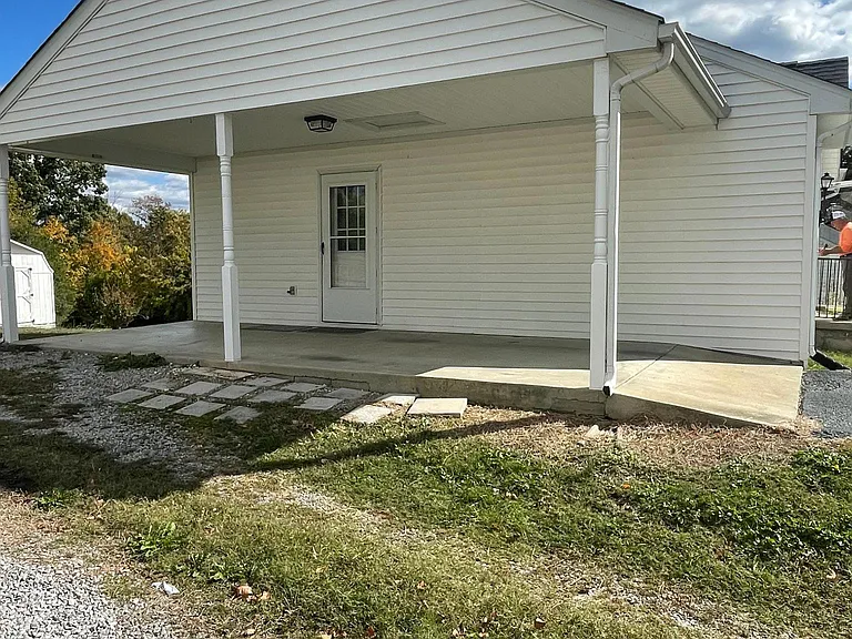 145 Noel Ave — Photo 3