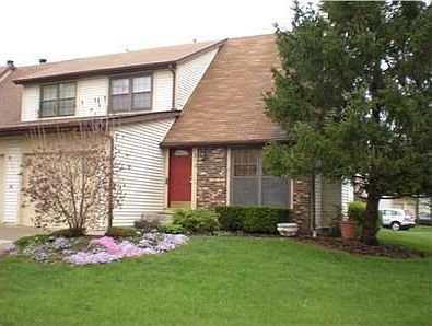 1st image of 812 Applewood Ln