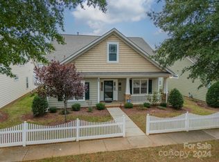 1009 Phar Lap Dr, Indian Trail, NC 28079