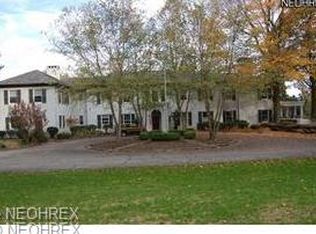 1025 Ravine Dr, Youngstown, OH 44505