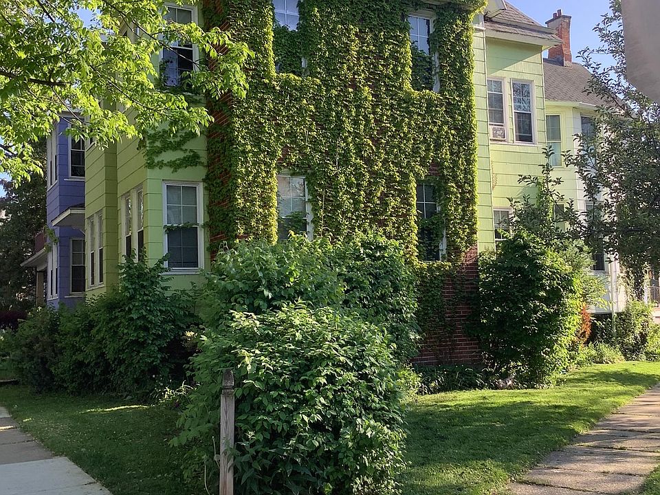1st image of 138 Richmond Ave #2
