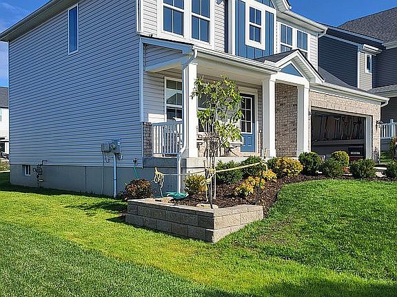 3rd image of 764 Harmony Valley Dr